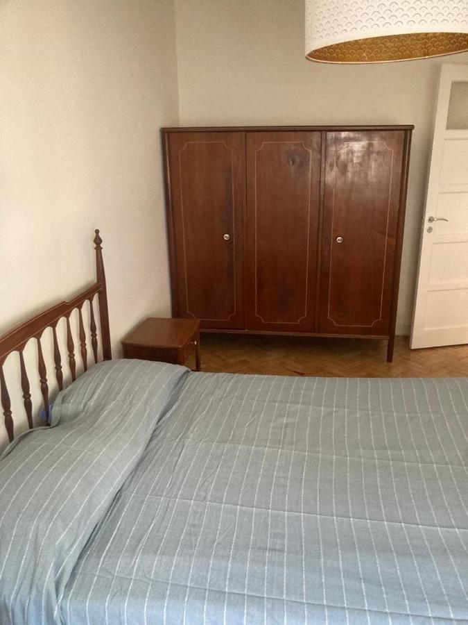 Apartment, Nobre Lejlighed